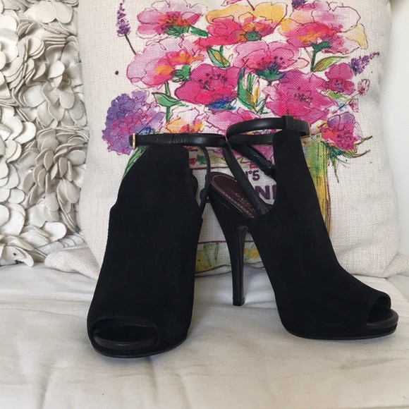 Gucci Slingback Heels - Picture 1 of 3